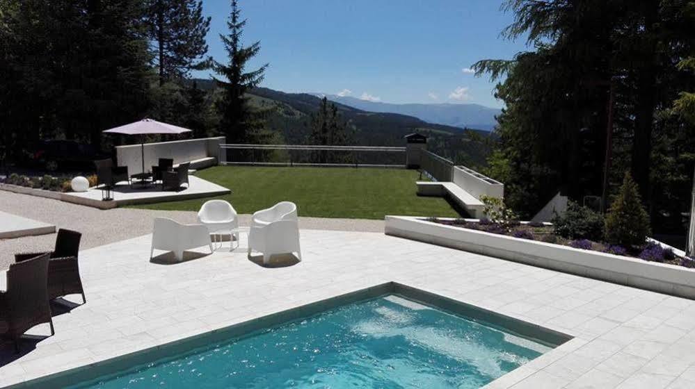 Hotel Nido Dell'Aquila Assergi Bagian luar foto